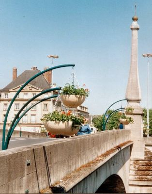 M�ts fleuris et consoles M�t HELIOS